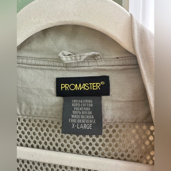 Promaster sleeveless vest - Picture 3 of 5